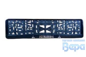 Рамка для номера с защелкой с надписью (рельефная) 'MITSUBISHI' серебро