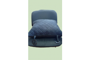 Подушка на сиденье (40х40х15см) с ремнями ,стеганная (универсальная)